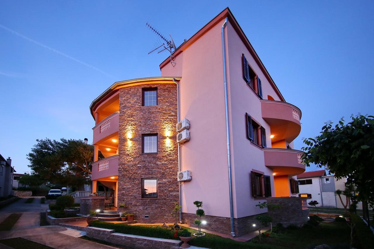 Villa Dalmatino Pakostane Exterior photo